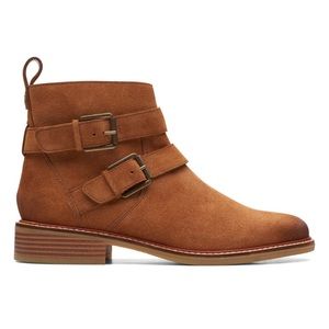 Clarks Cologne Buckle Boots. 7 1/2 M